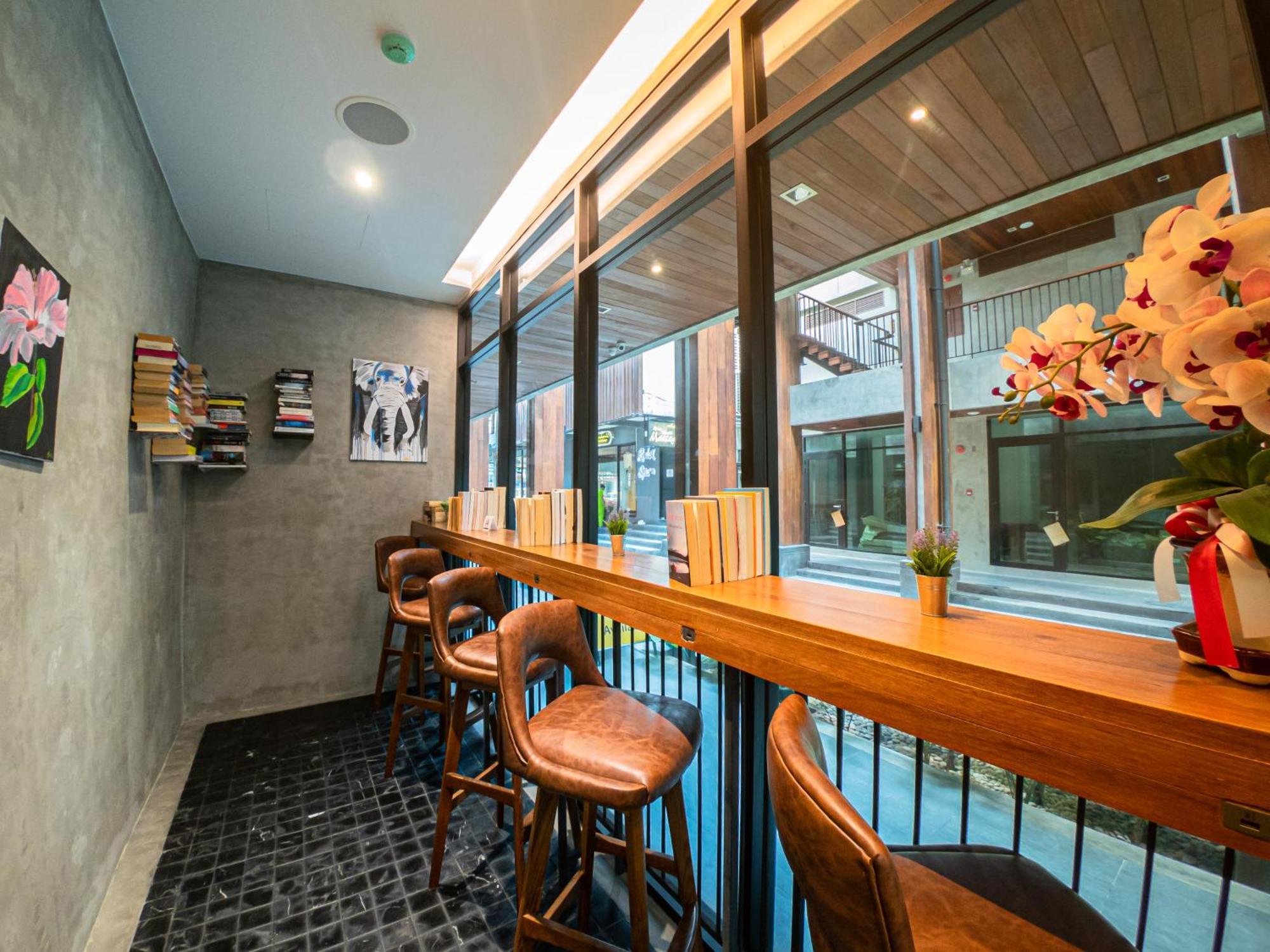 J4 Samui Hotel - Sha Plus Pantai Chaweng Luaran gambar